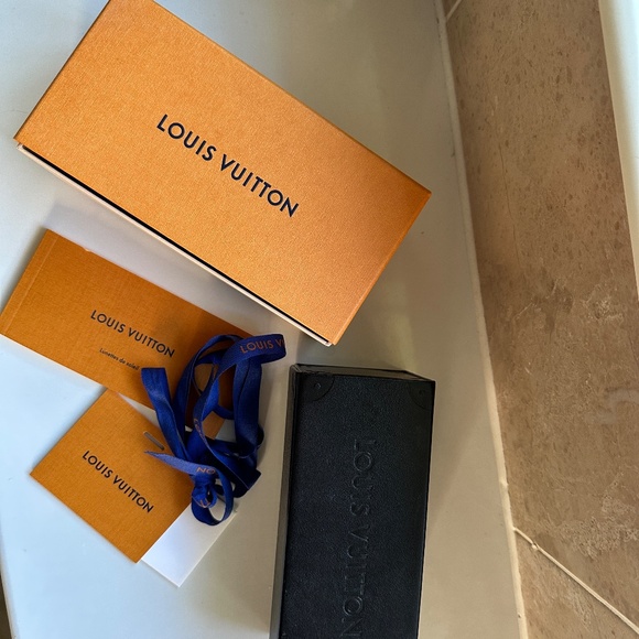 Louis Vuitton 1.1 Millionaires Sunglasses (Black) - Picture 4 of 8